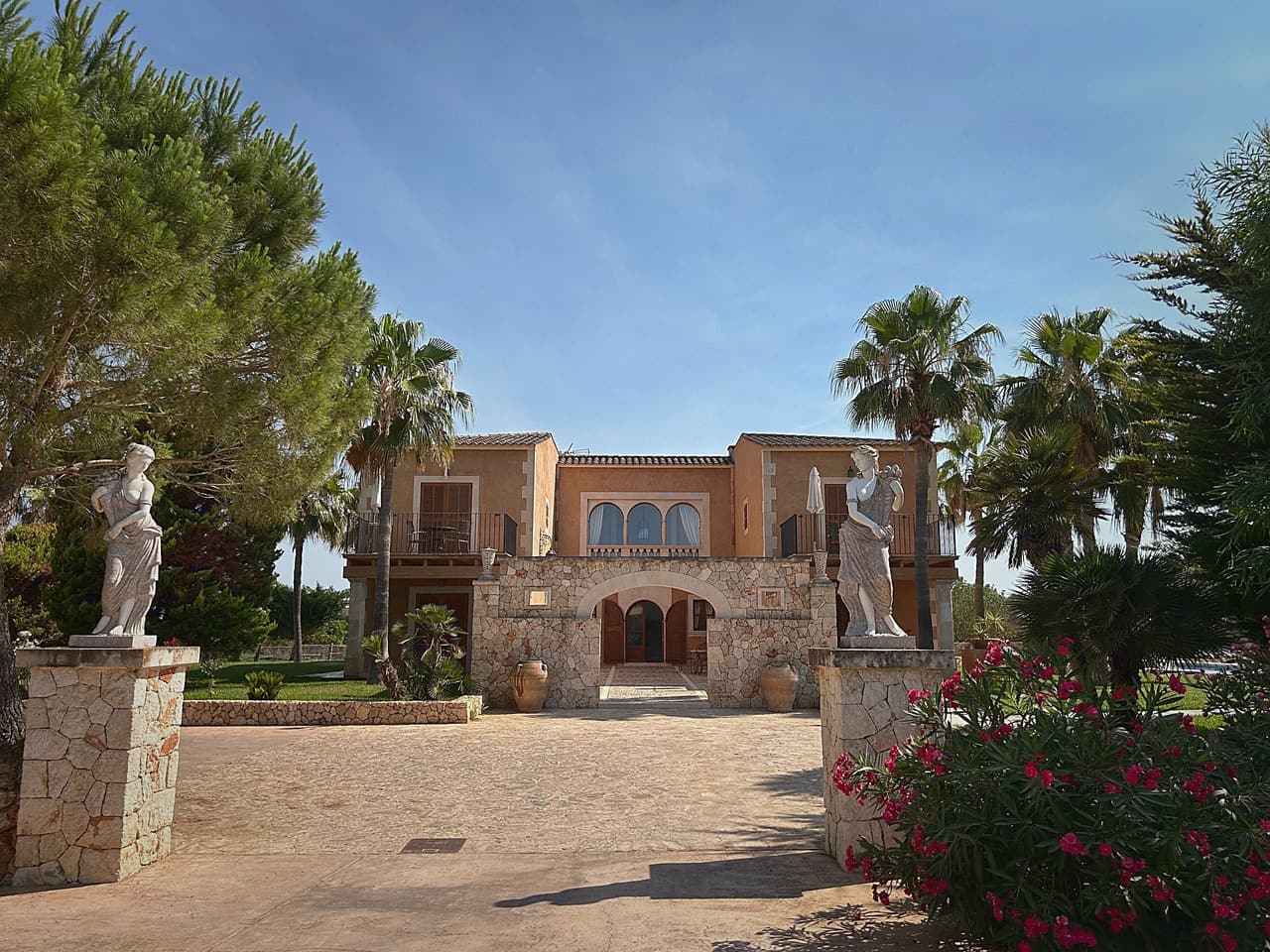 Finca-Hotel bei Campos - Agroturismo mit 26 Einheiten auf rund 11 Hektar